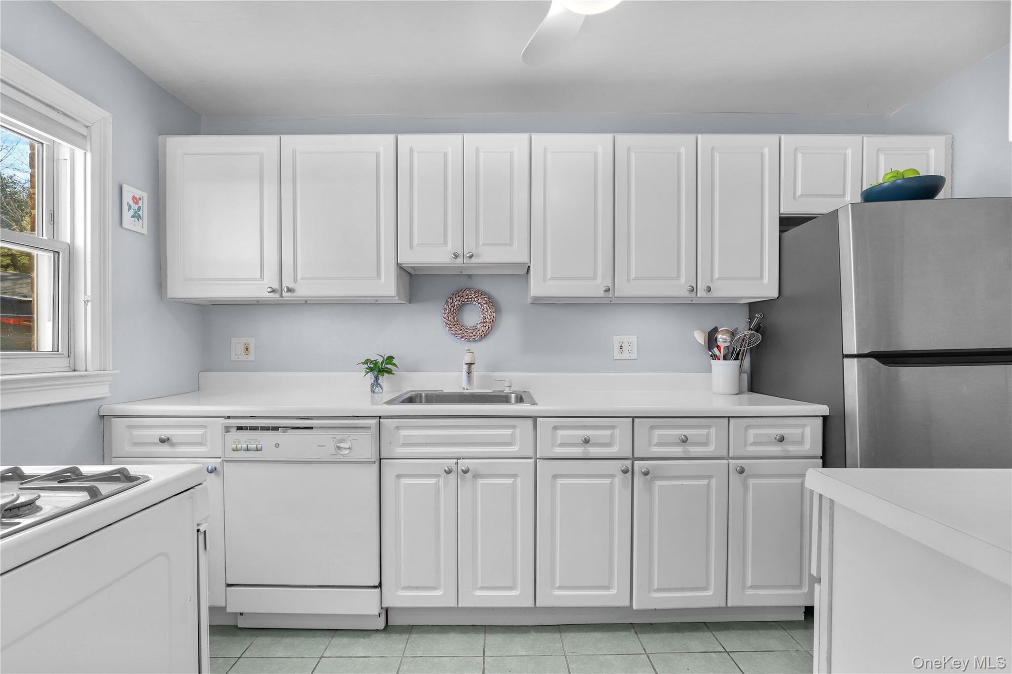 120 N Broadway Unit: 21D