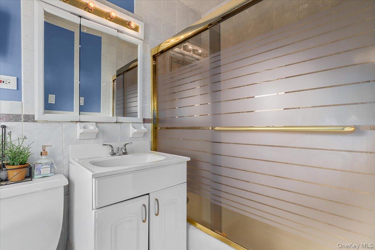 200 Diplomat Drive Unit: 8N