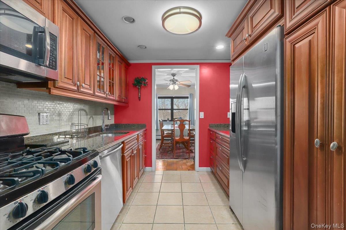 200 Diplomat Drive Unit: 8N