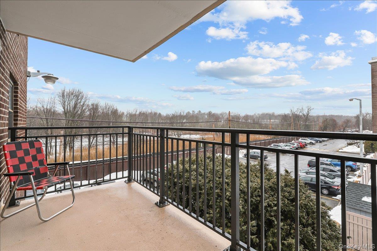 200 Diplomat Drive Unit: 3M