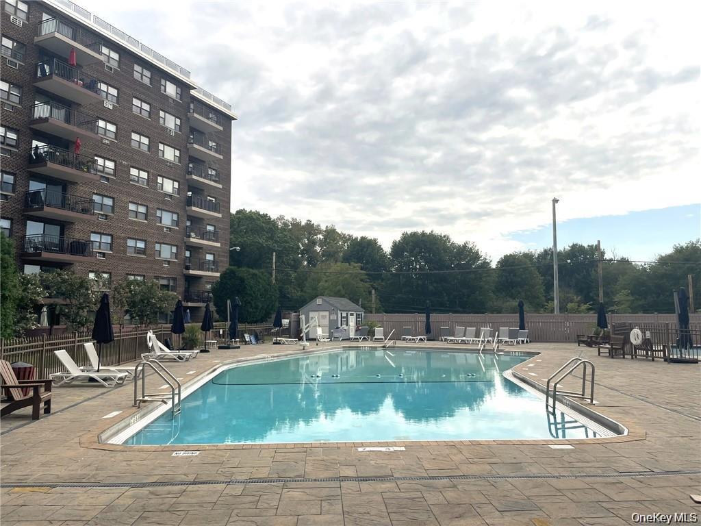 200 Diplomat Drive Unit: 3M