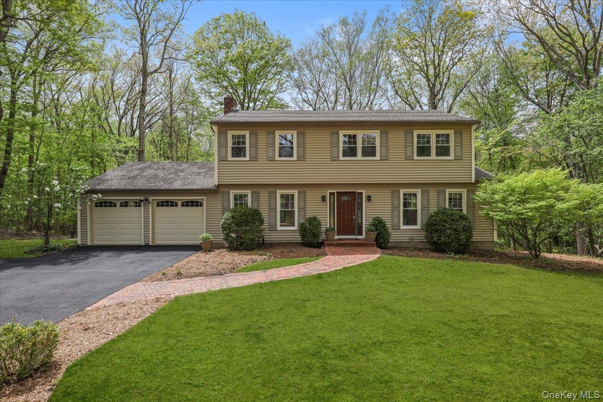 10 Silvermine Drive