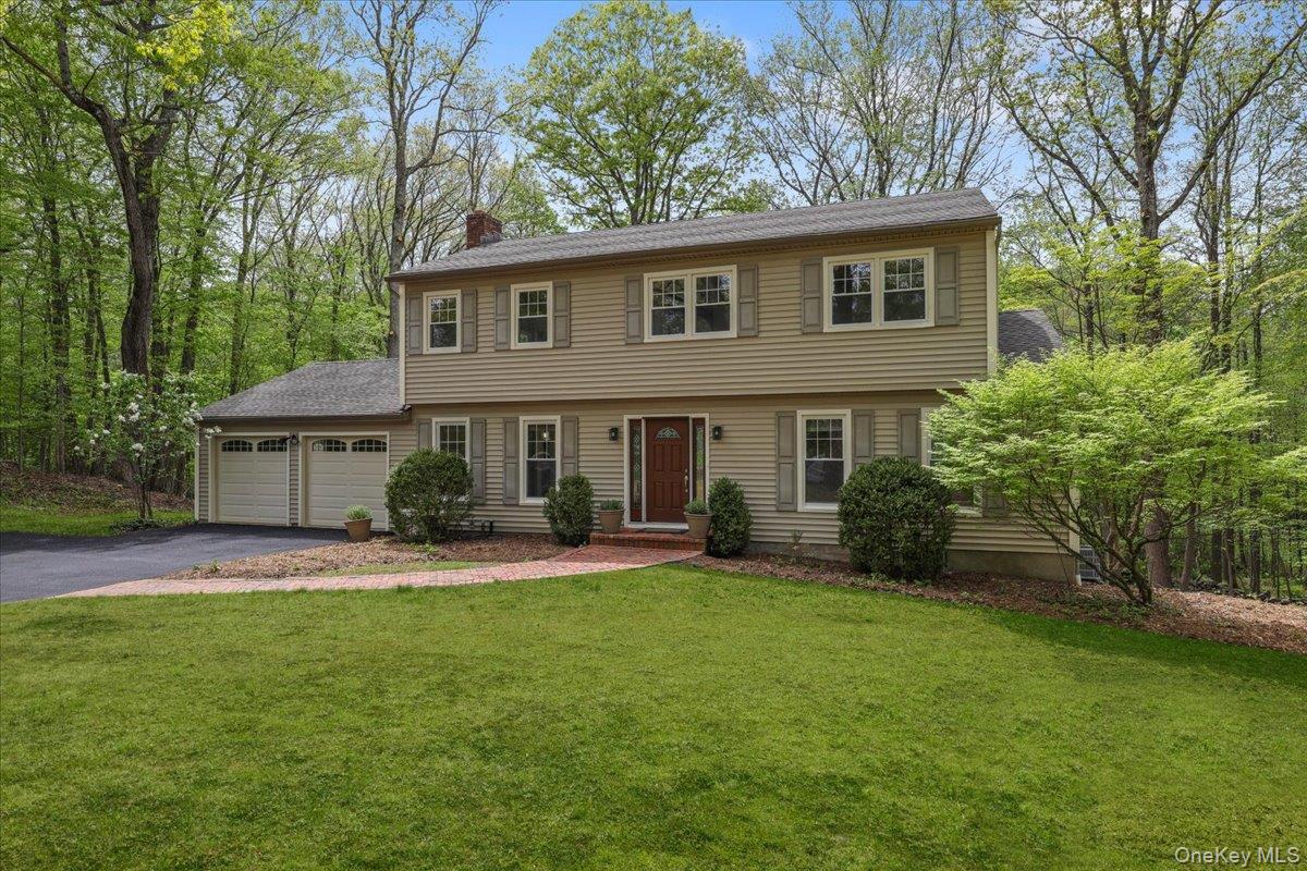 10 Silvermine Drive