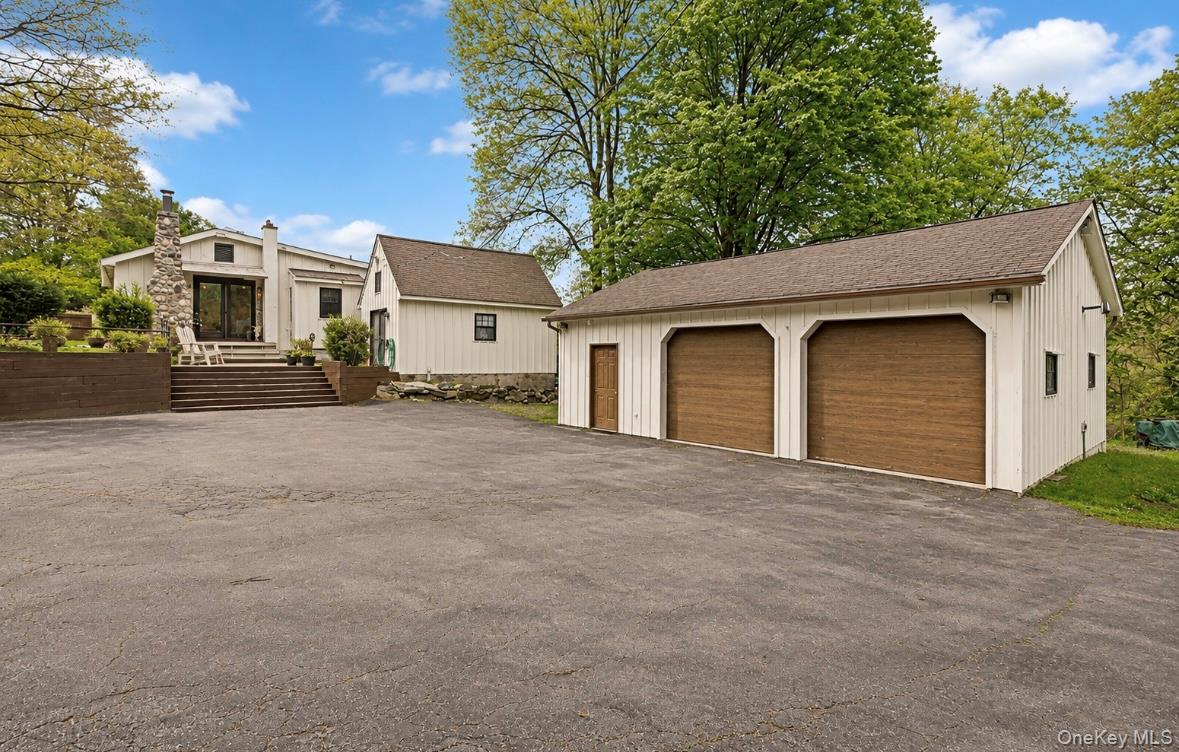 633 Oscawana Lake Rd. Road Unit: 633