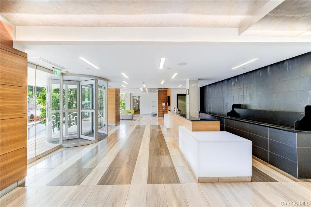 10 Dekalb Avenue Unit: 205