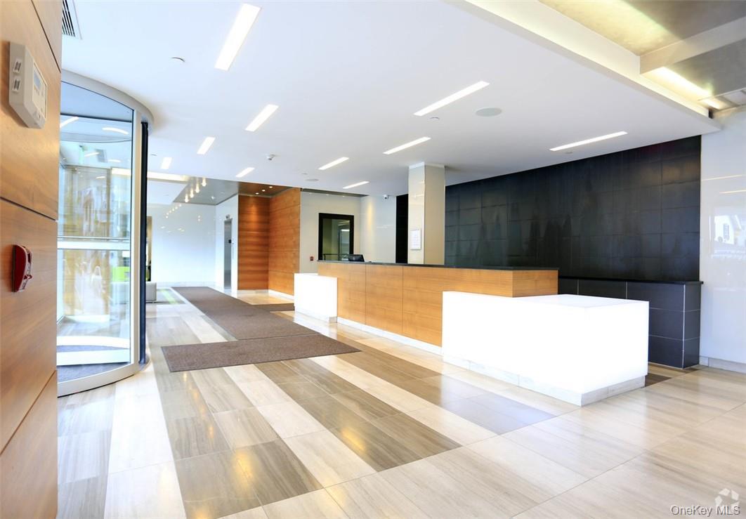 10 Dekalb Avenue Unit: 205