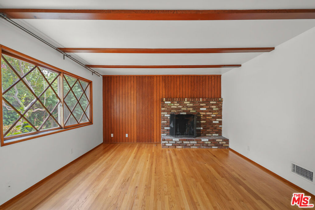 1247 Rock View Street