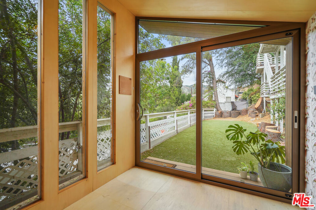 1247 Rock View Street