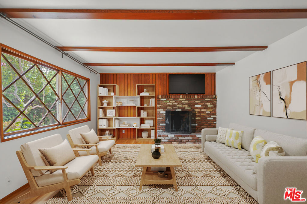 1247 Rock View Street