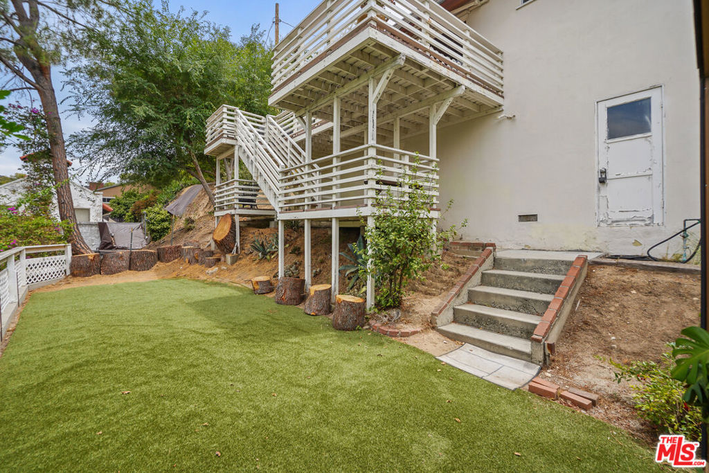 1247 Rock View Street