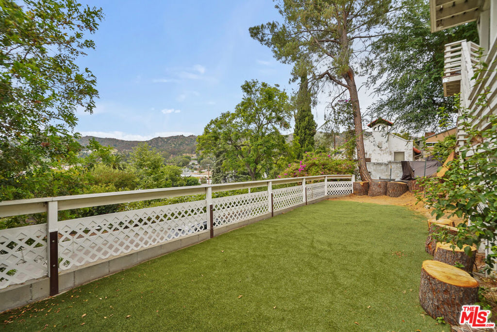 1247 Rock View Street