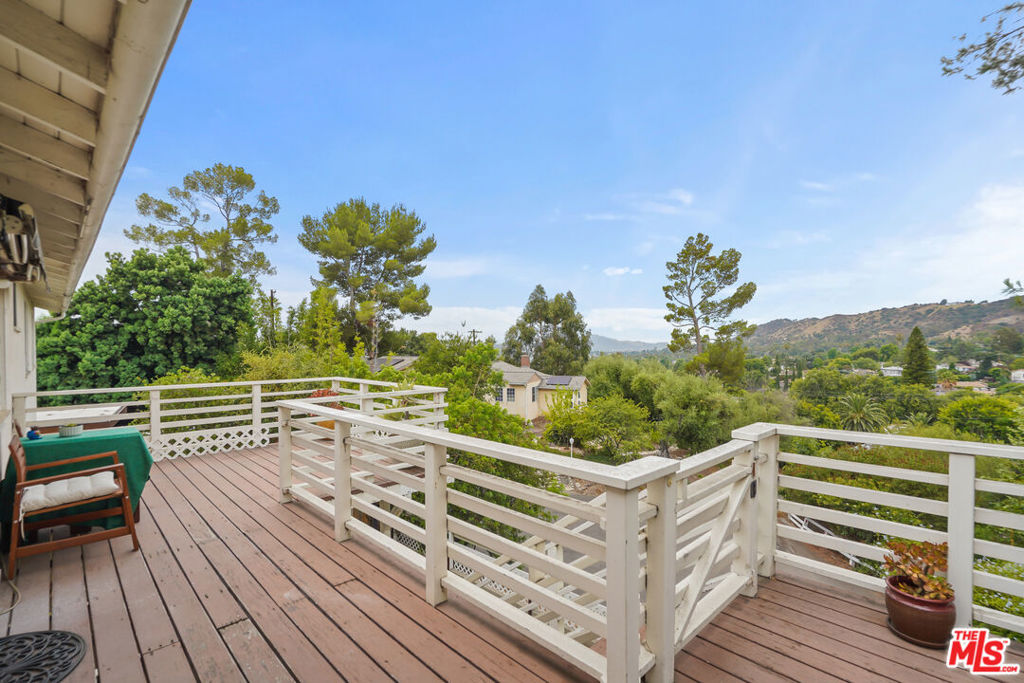 1247 Rock View Street