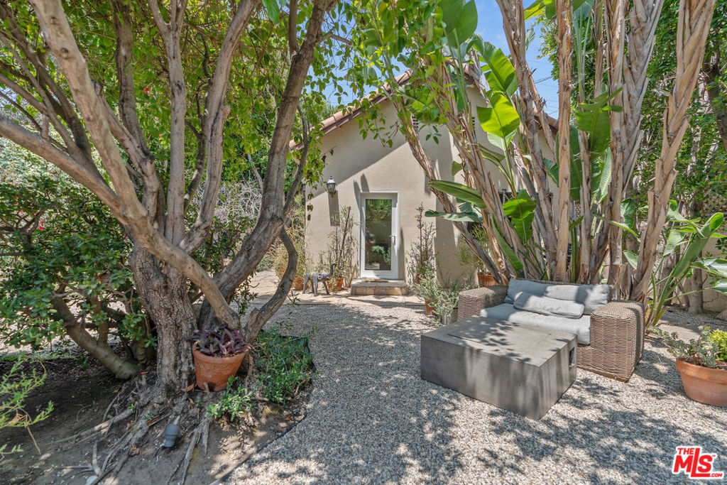 807 S Muirfield Road