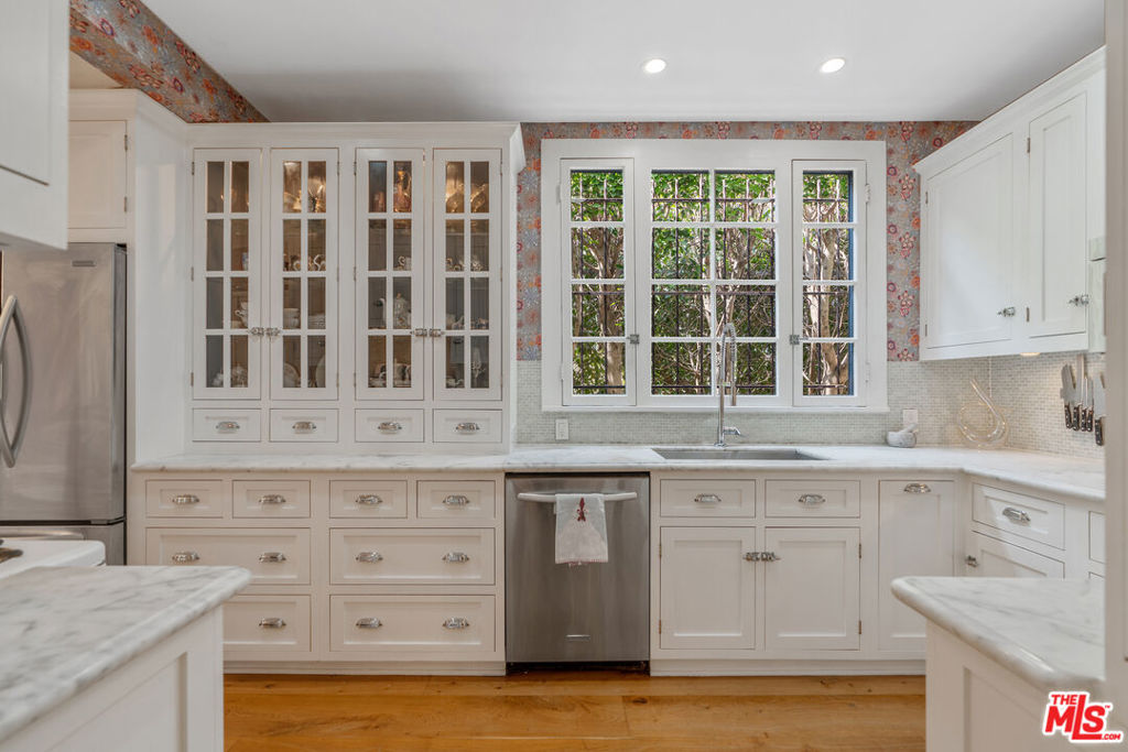 807 S Muirfield Road