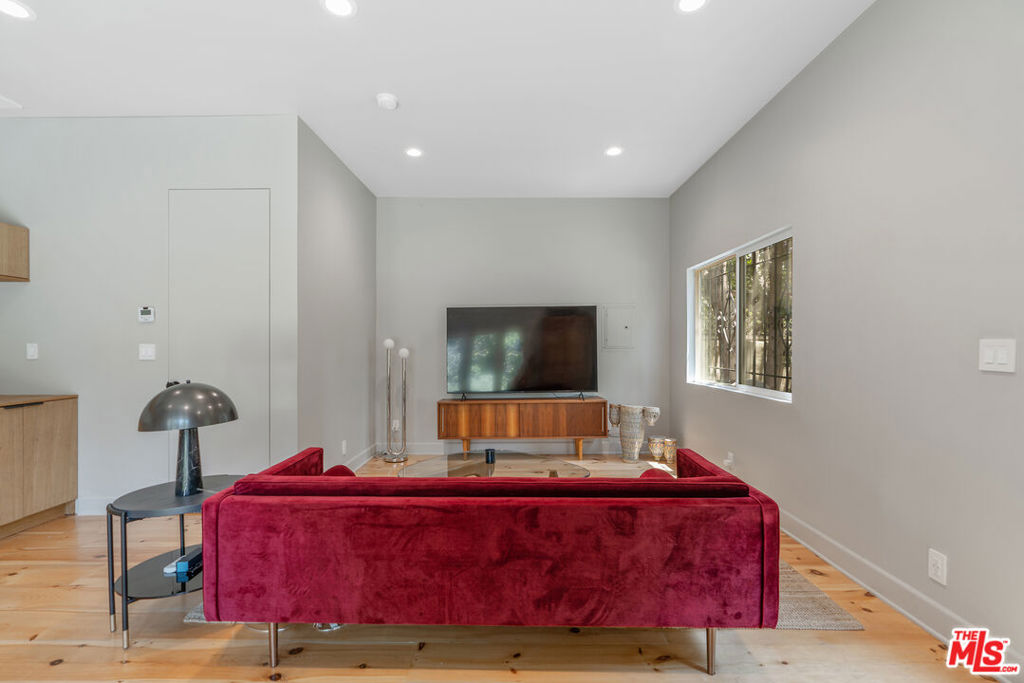 807 S Muirfield Road