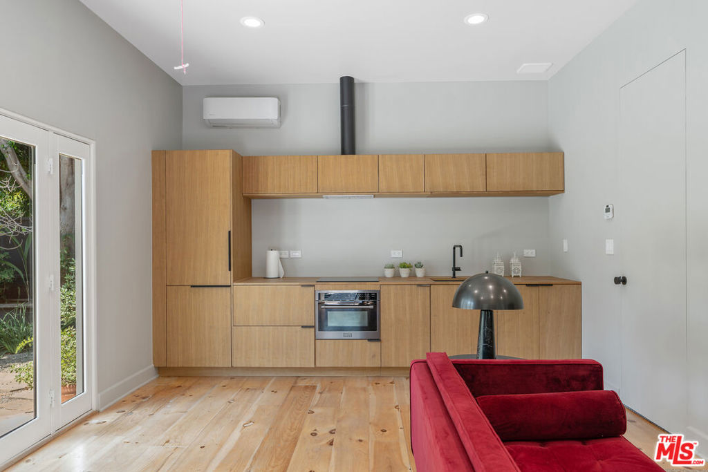 807 S Muirfield Road