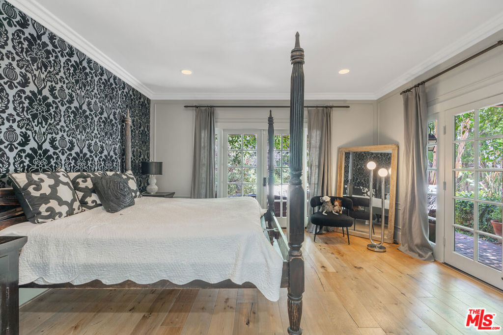 807 S Muirfield Road