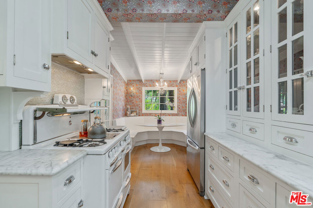 807 S Muirfield Road