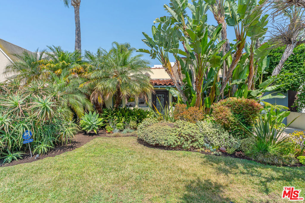 807 S Muirfield Road