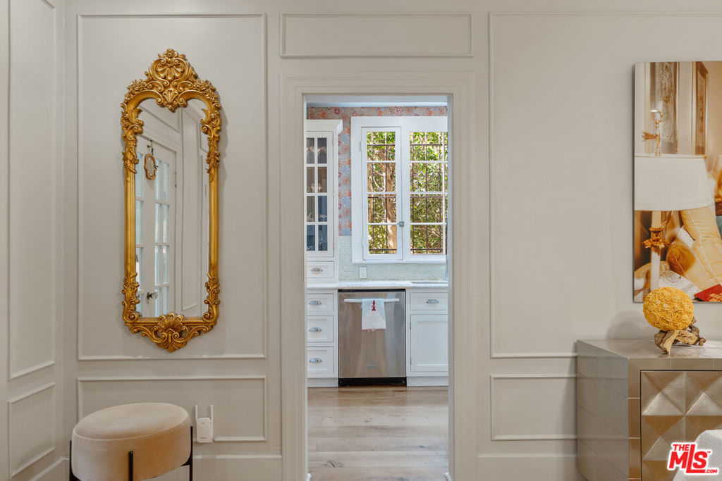 807 S Muirfield Road