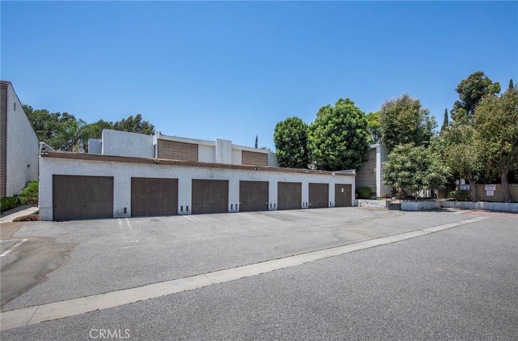 15511 Sherman Way 53