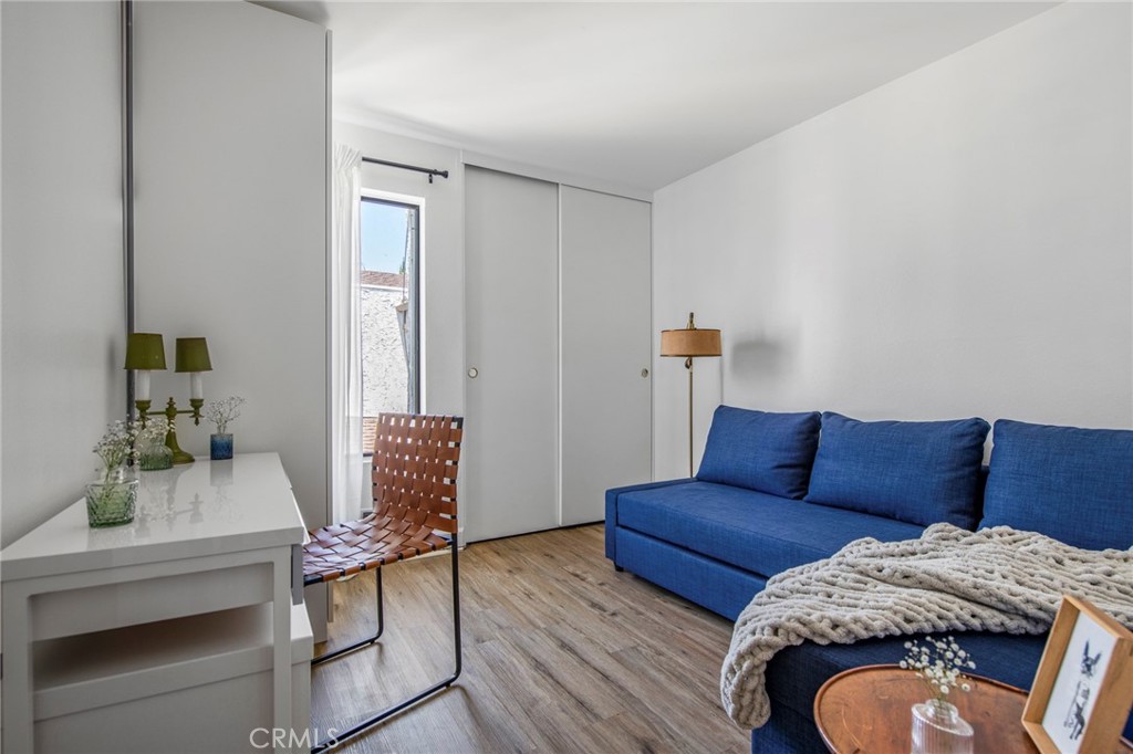 15511 Sherman Way 53