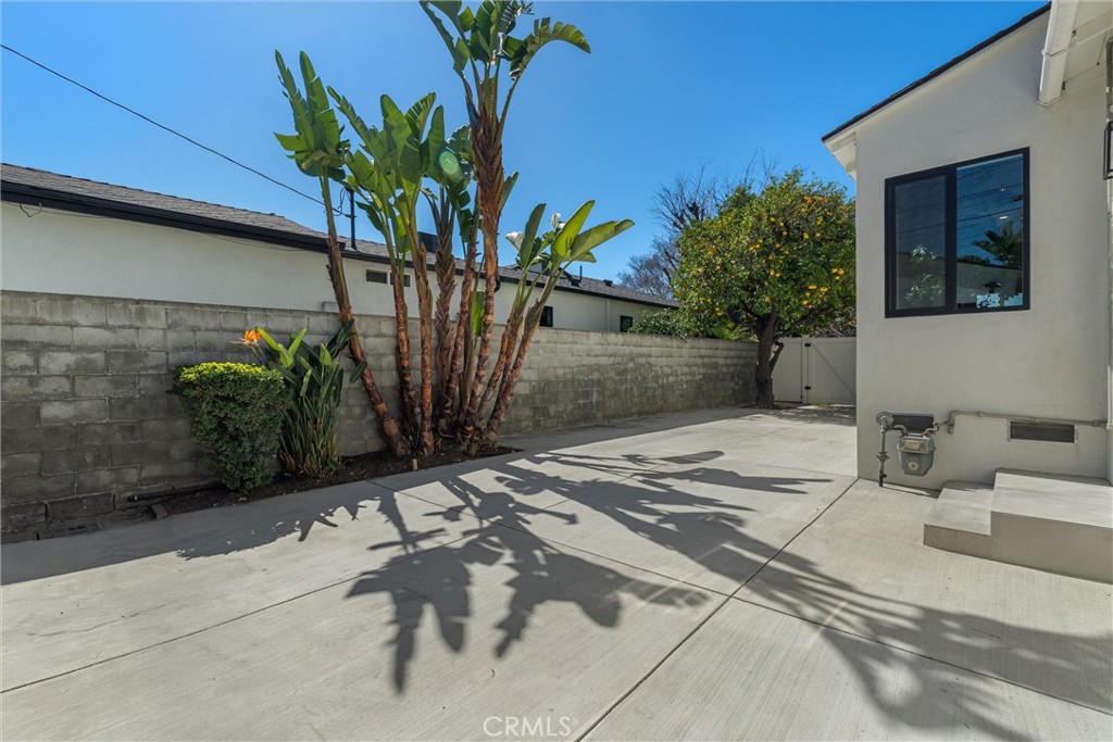 544 N Cordova Street