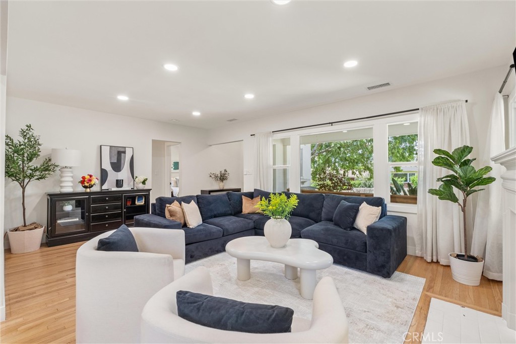 430 University Avenue