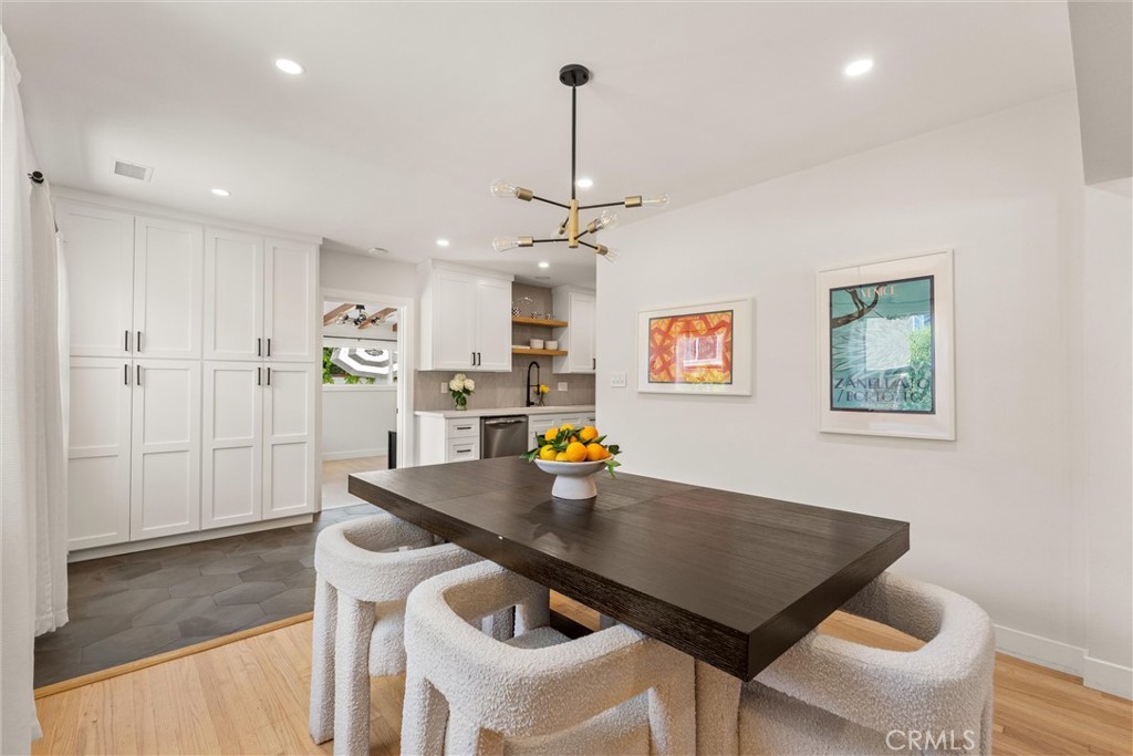 430 University Avenue