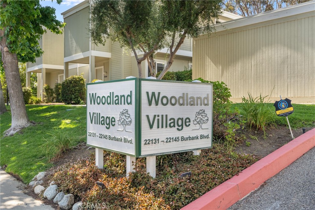 22133 Burbank Blvd #5 Avenue 5