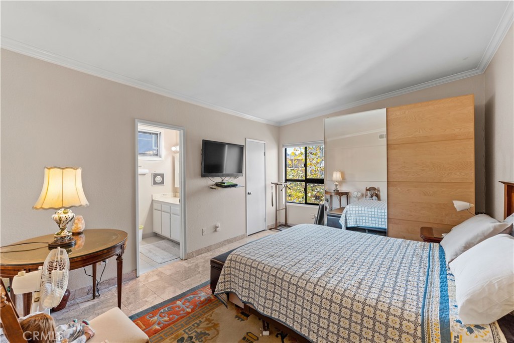 4248 Laurel Canyon Boulevard 206