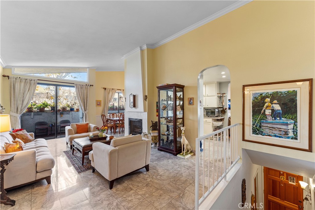 4248 Laurel Canyon Boulevard 206