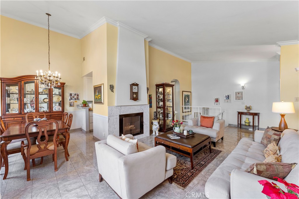 4248 Laurel Canyon Boulevard 206