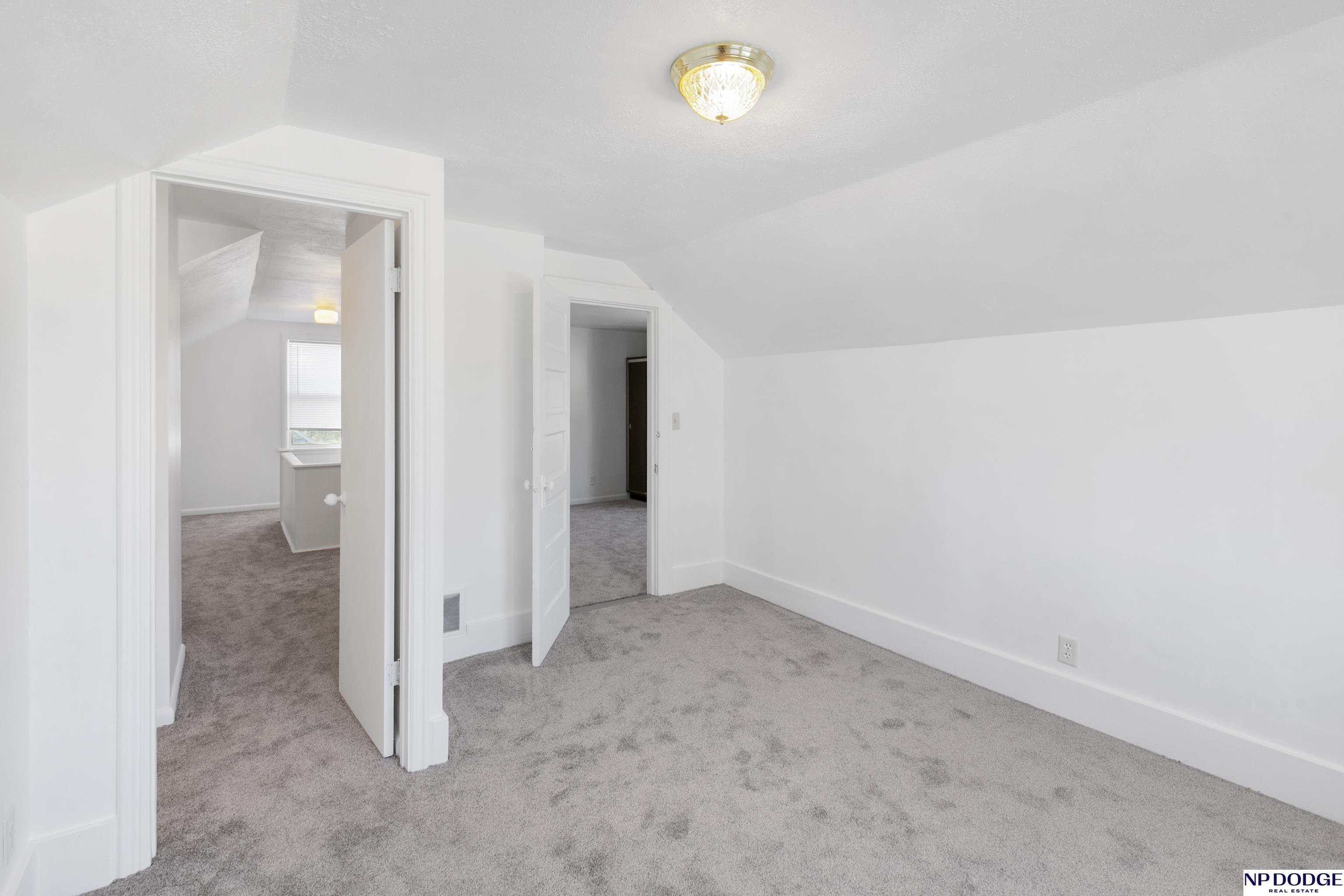 1211 Monroe Street