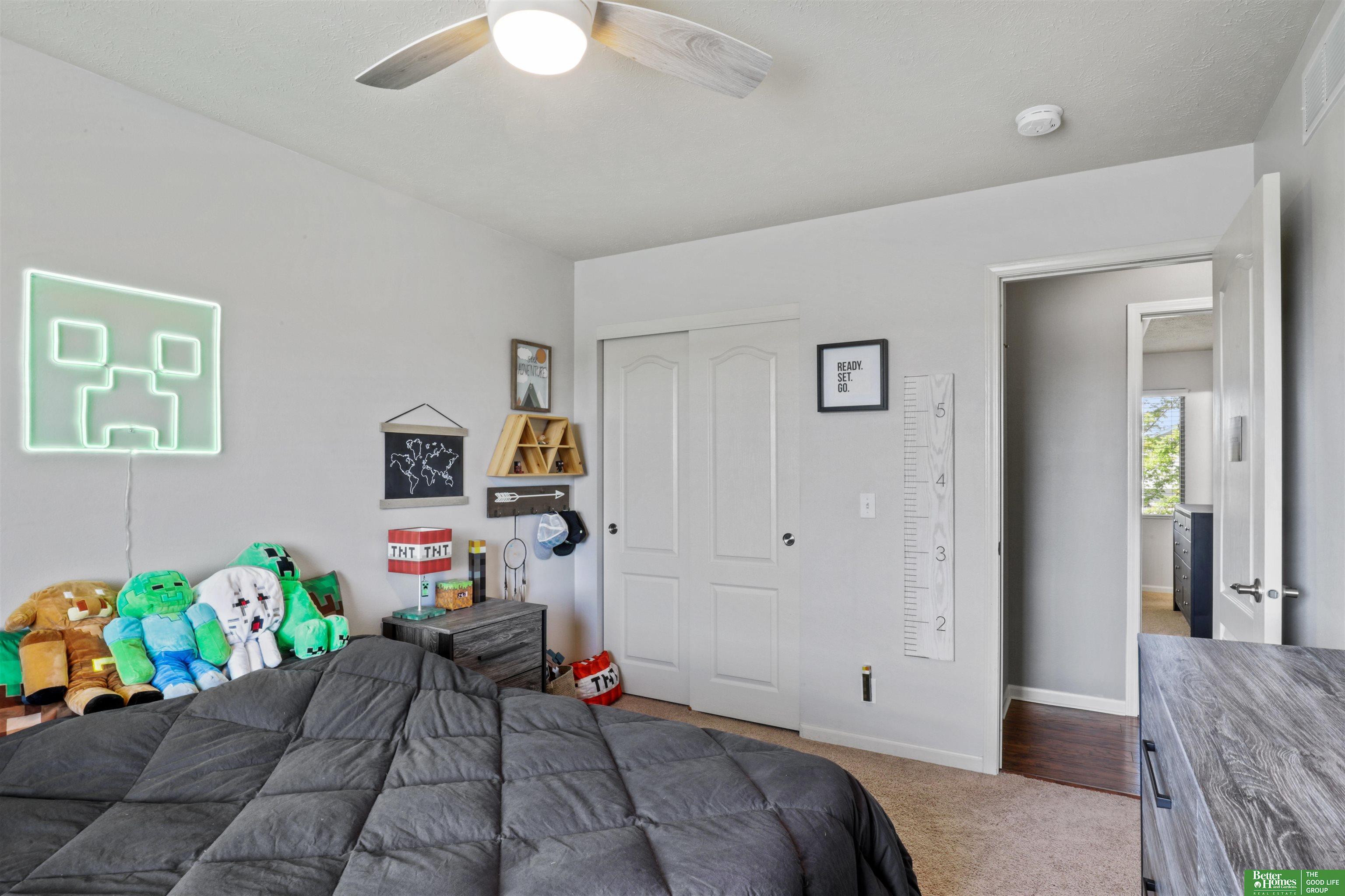 13902 S 43 Avenue
