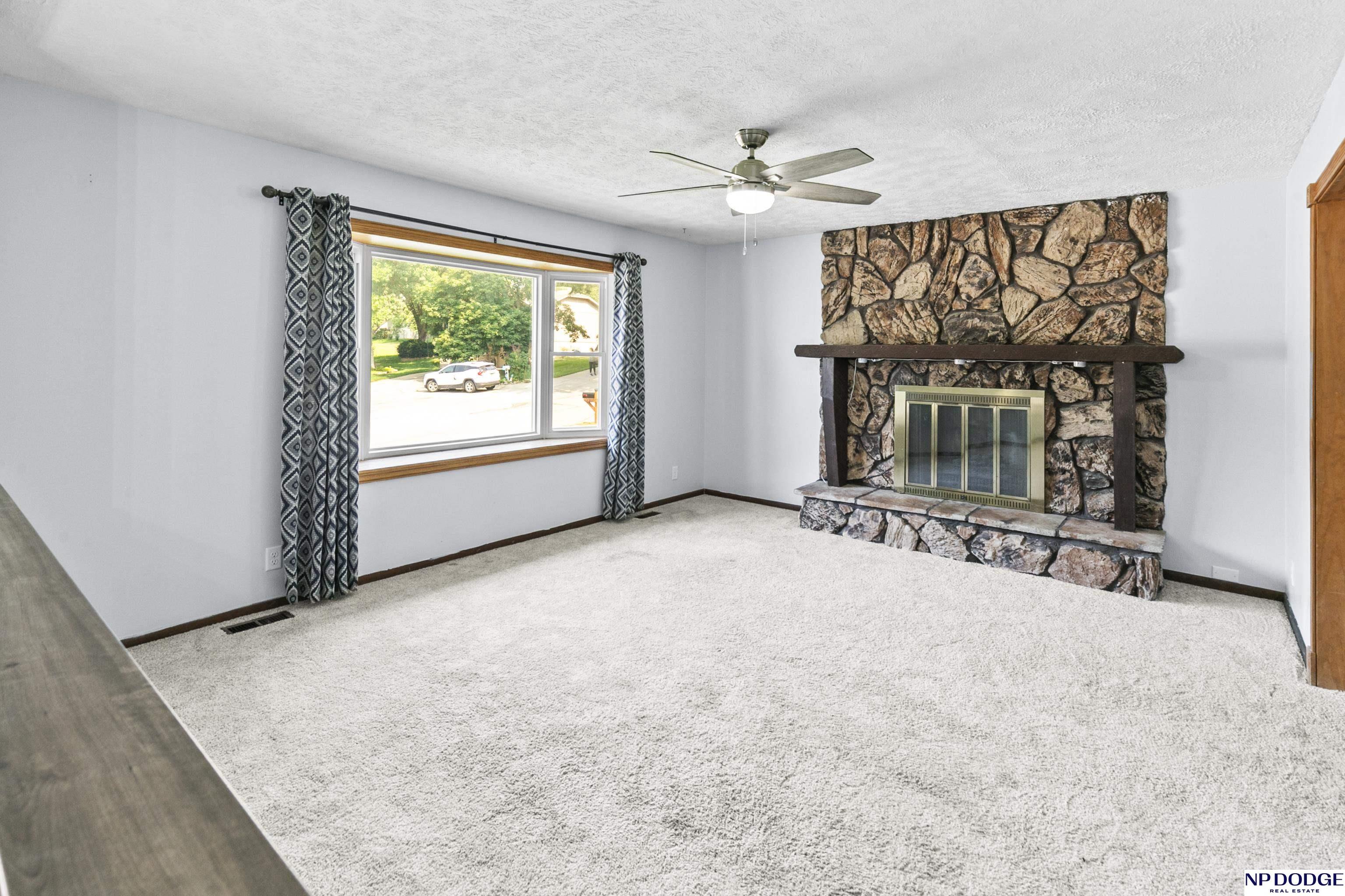 2305 Georgetown Plaza