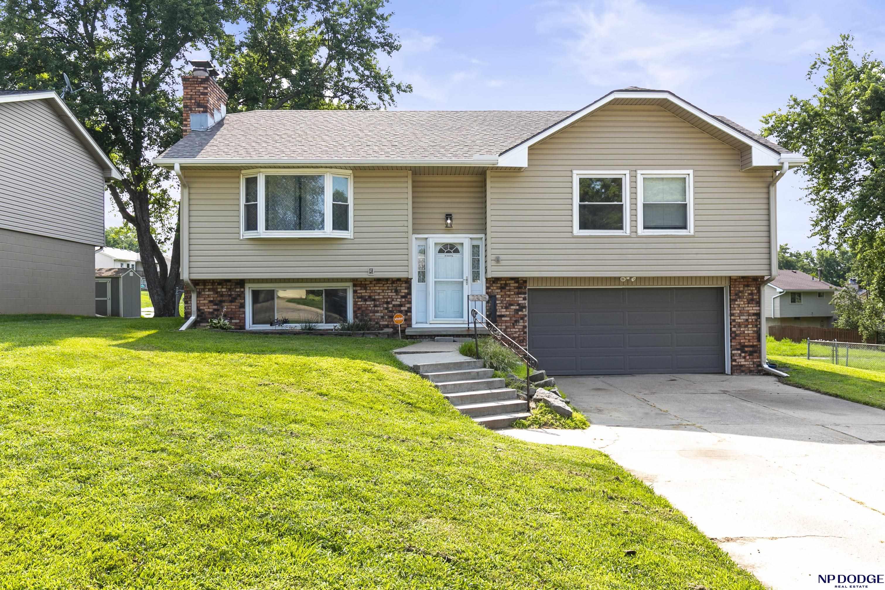 2305 Georgetown Plaza