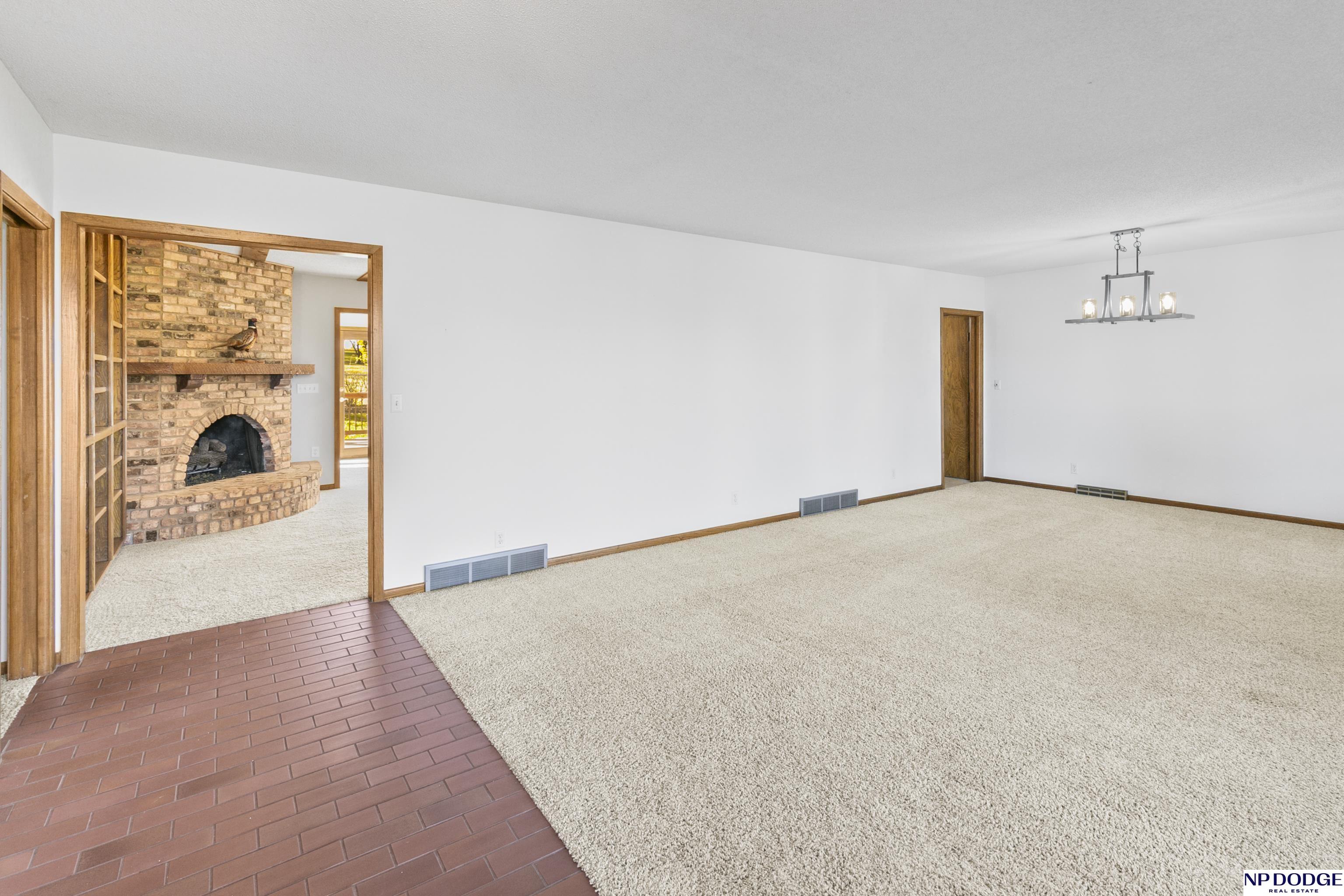 422 S 130 Street