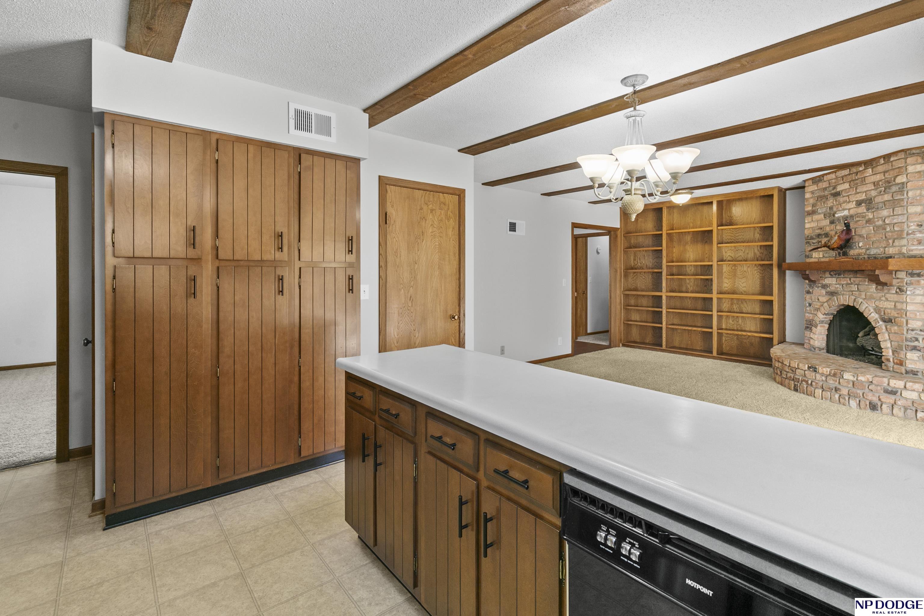 422 S 130 Street