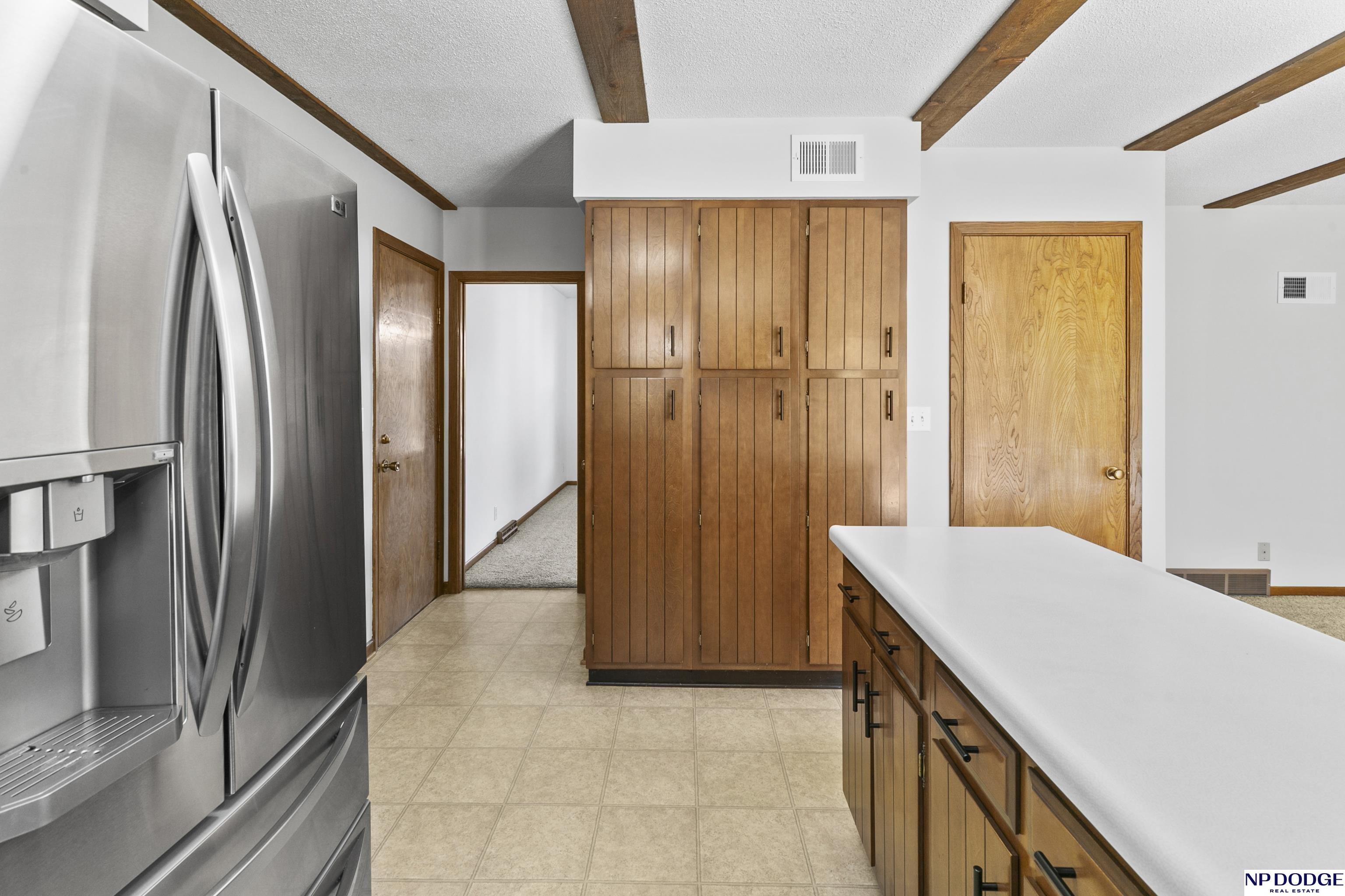 422 S 130 Street