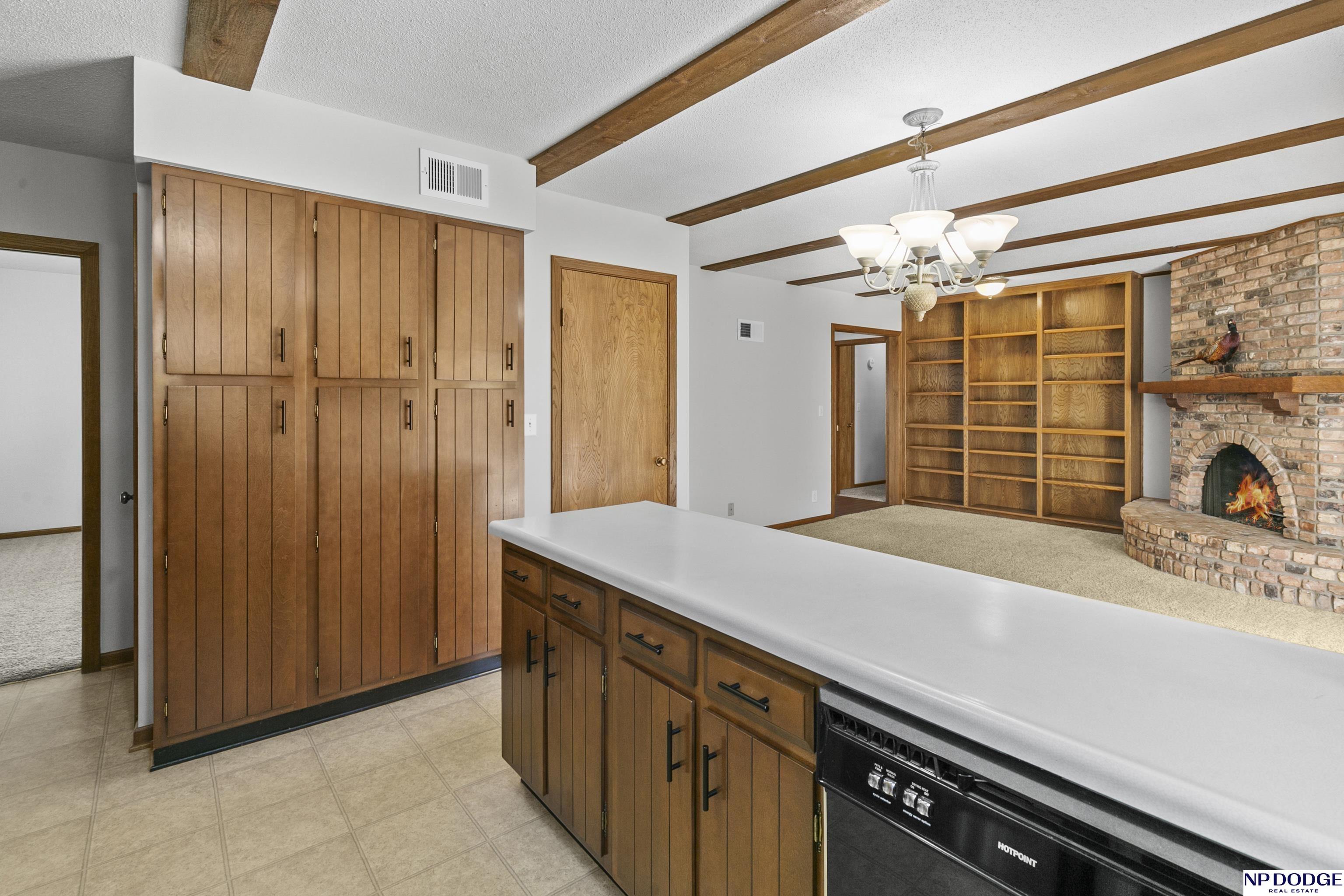 422 S 130 Street