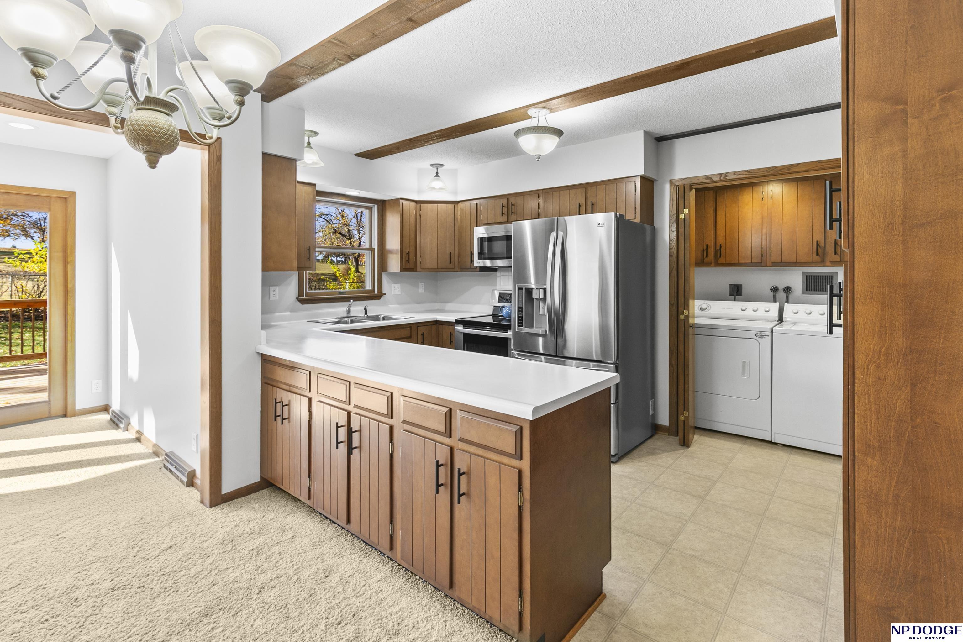 422 S 130 Street