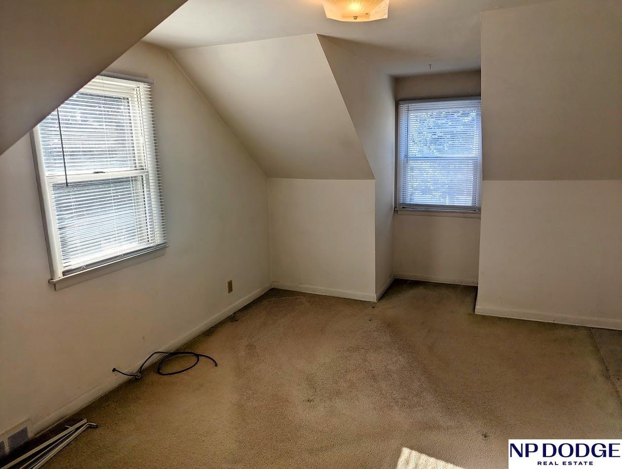 7733 S 30 Street