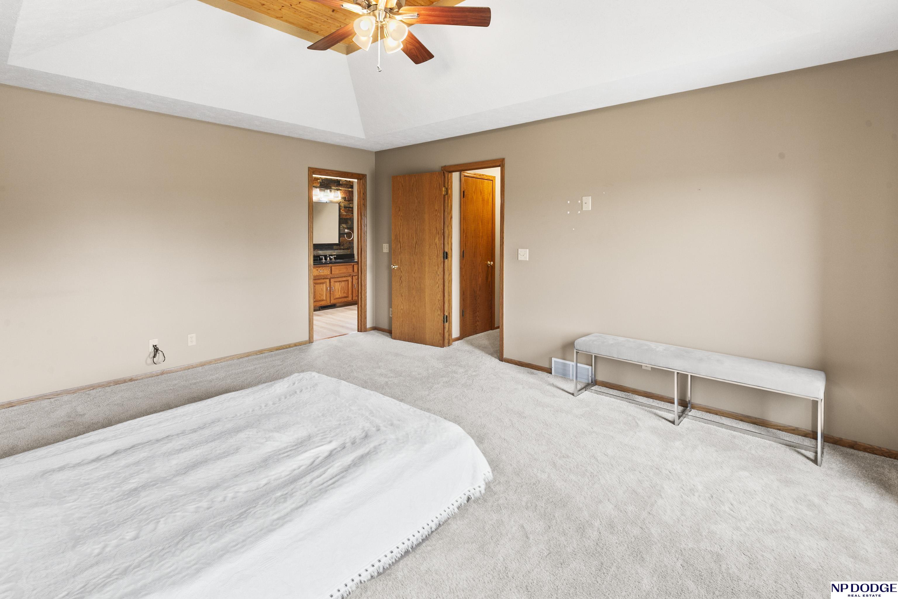 909 S 159th Avenue
