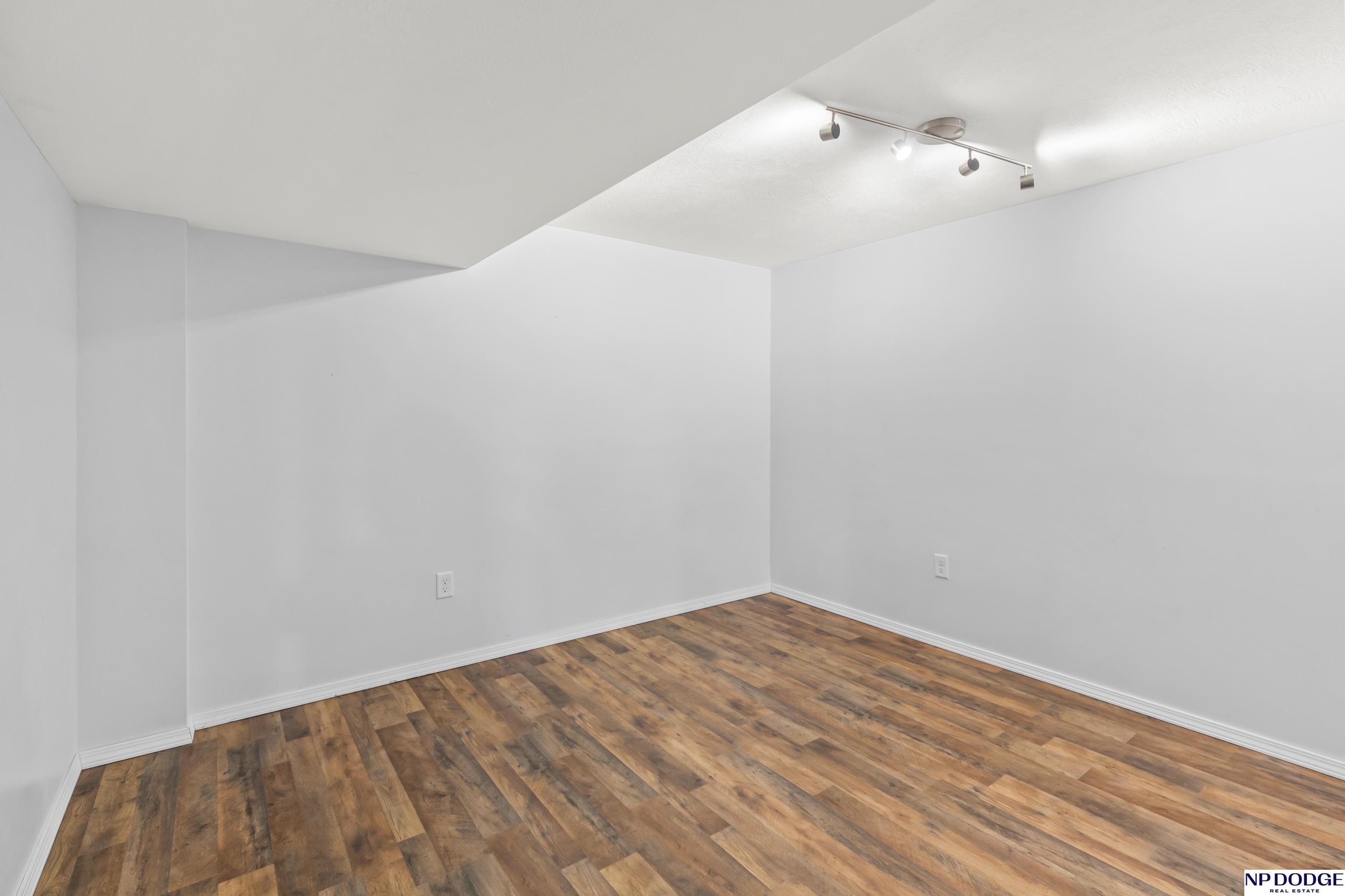 1404 James Street