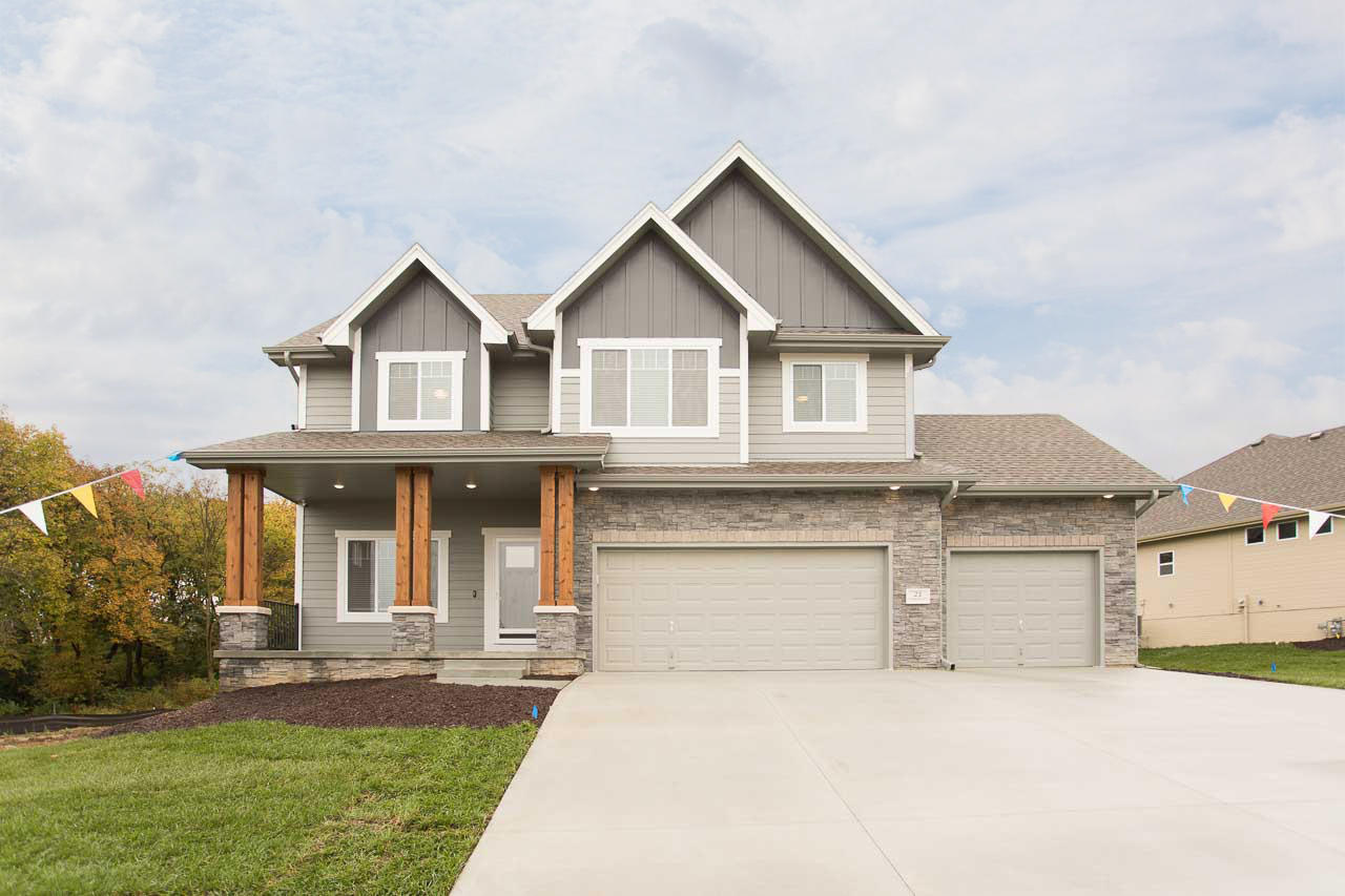 21 FOREST GLEN Drive