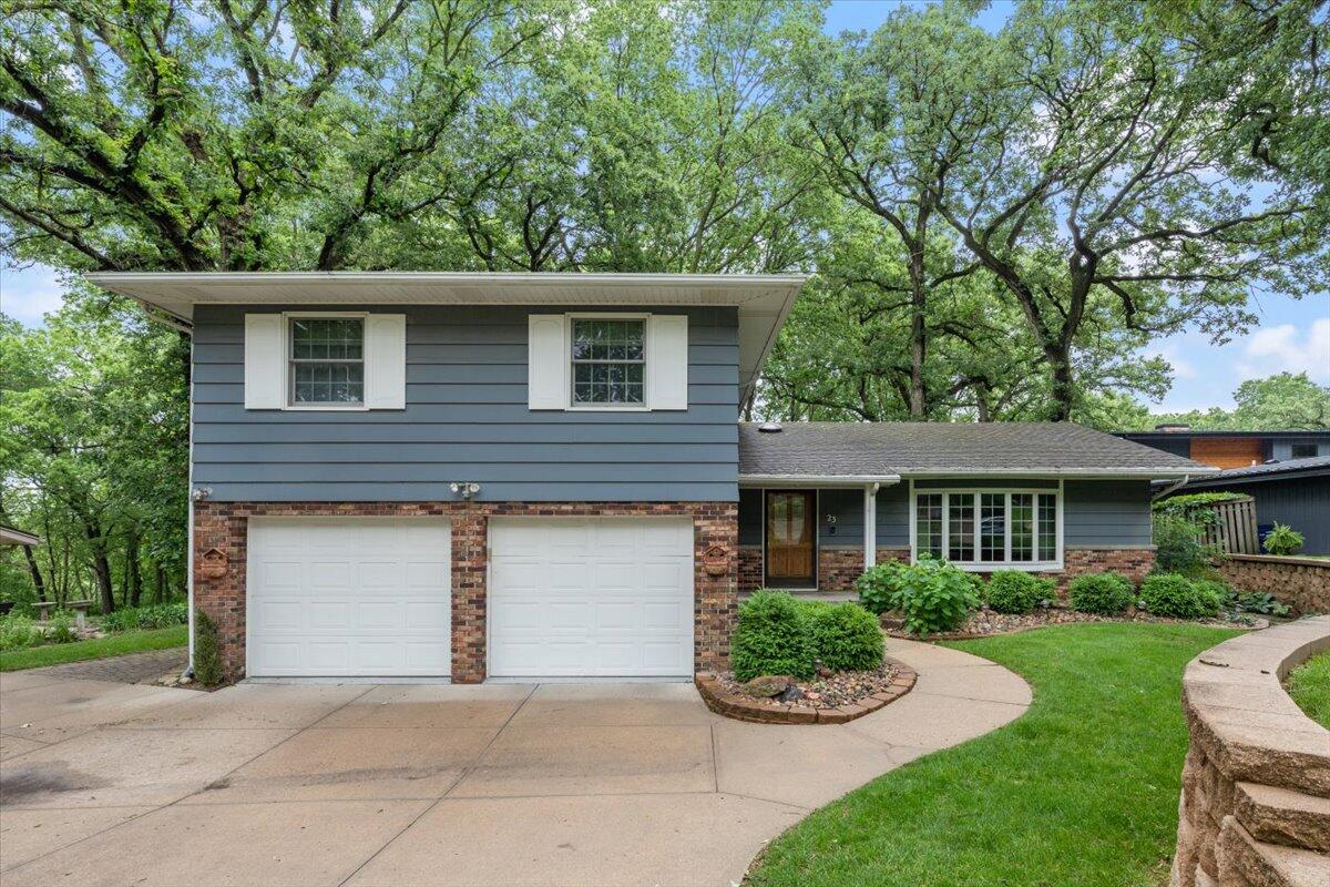 23 SCARLET OAKS Road