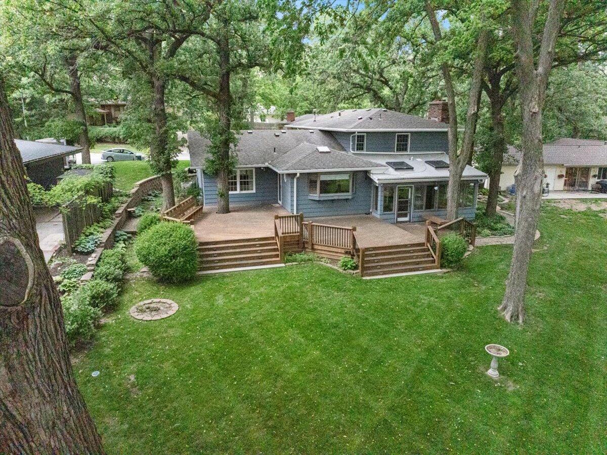 23 SCARLET OAKS Road