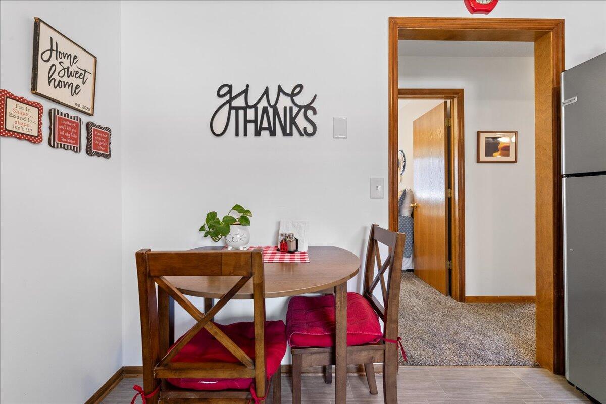 106 BLACK HAWK Street
