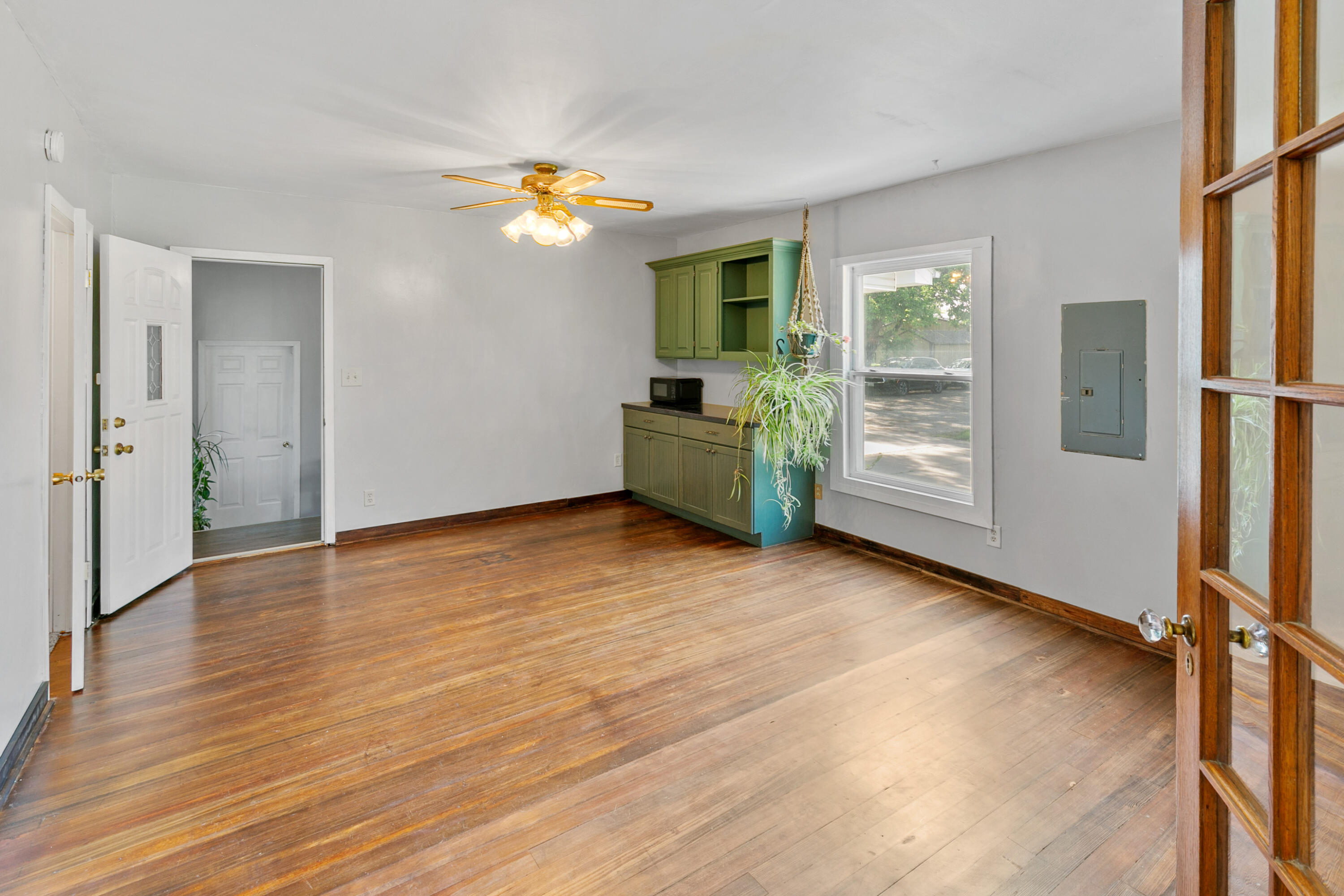 615 N 3RD Street